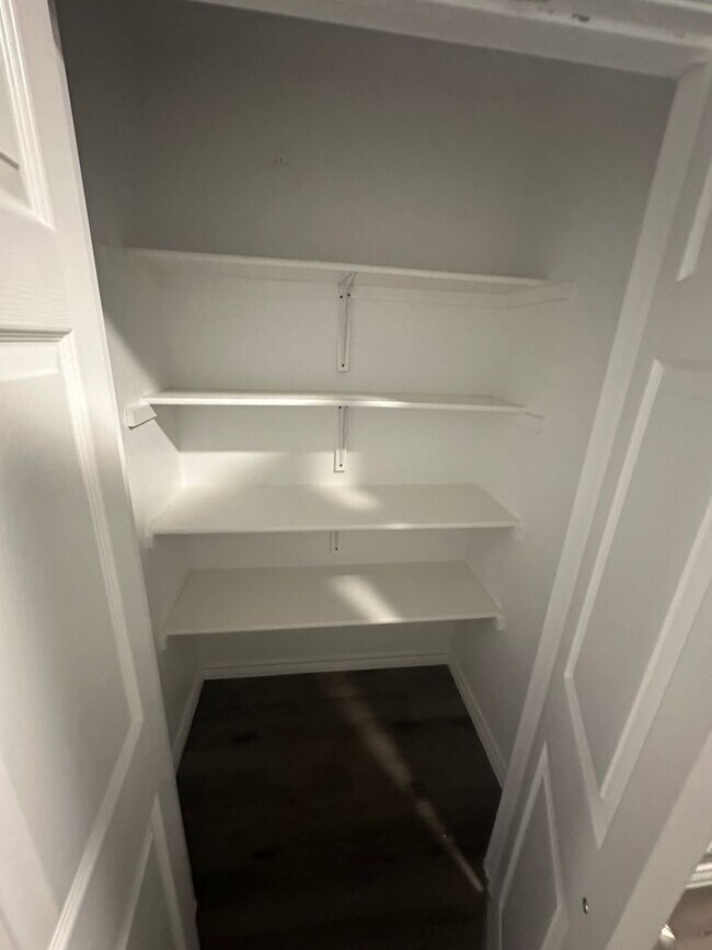 Building Photo - 3Bed/2Bath