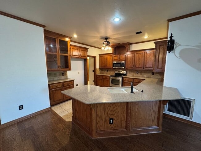 Building Photo - Stunning 3 bed in immaculate community, NO mowing, neighborhood pool, and GATED entry!