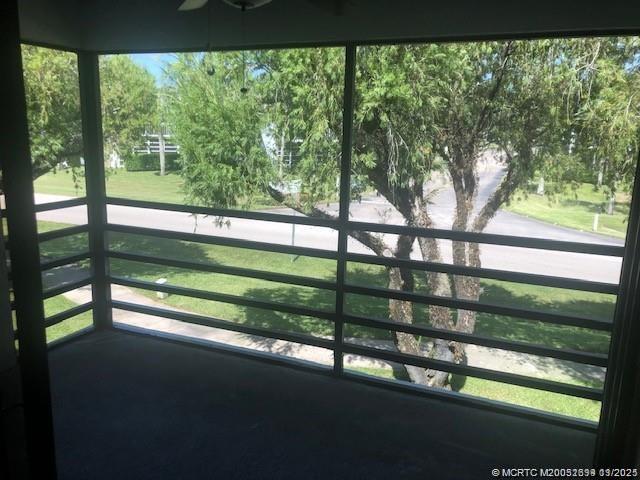 Building Photo - 1290 SE Parkview Pl