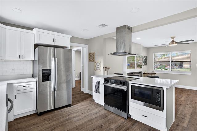 Building Photo - 604 E Summit St