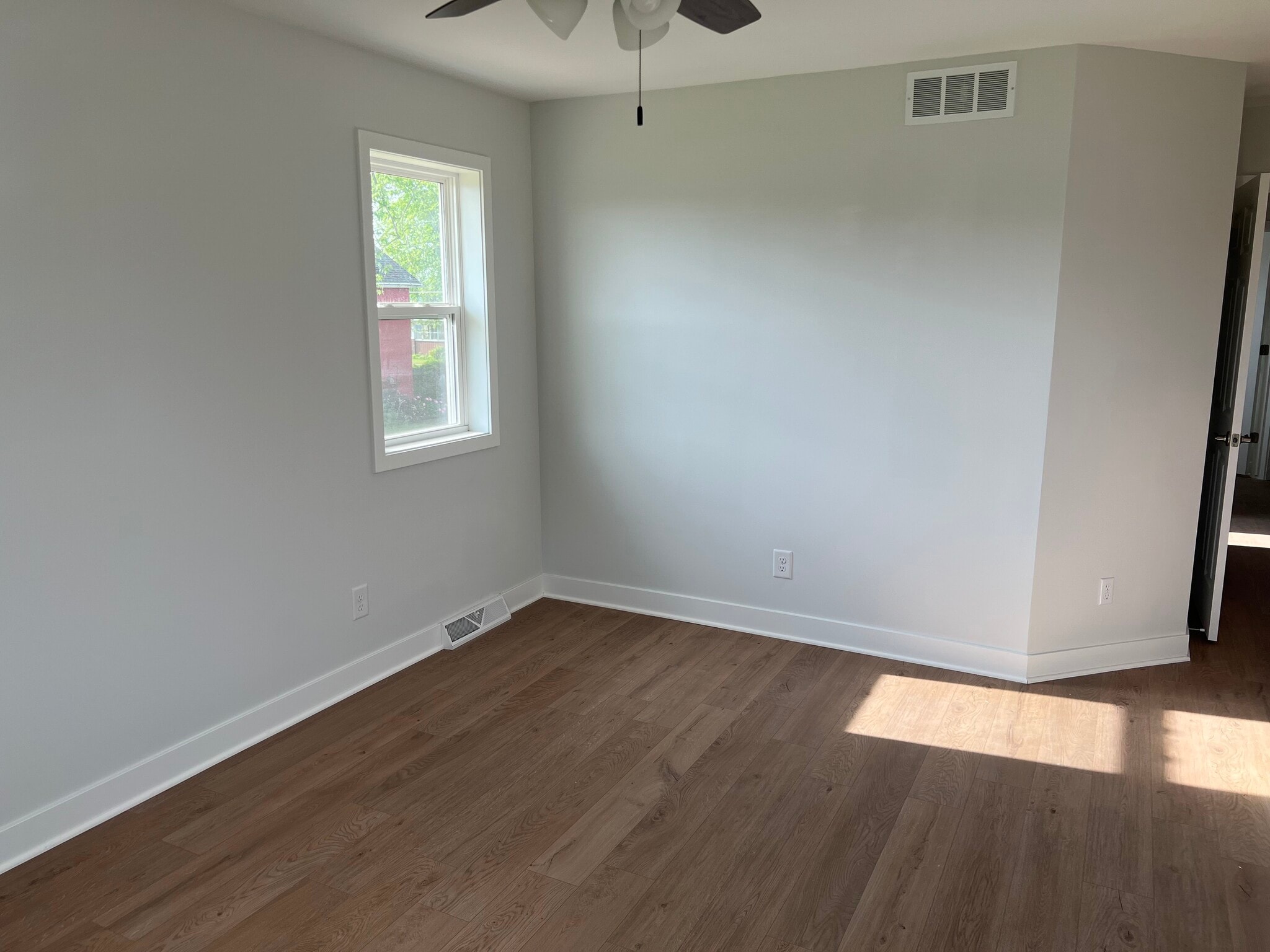 Building Photo - 500 Leavens Ave