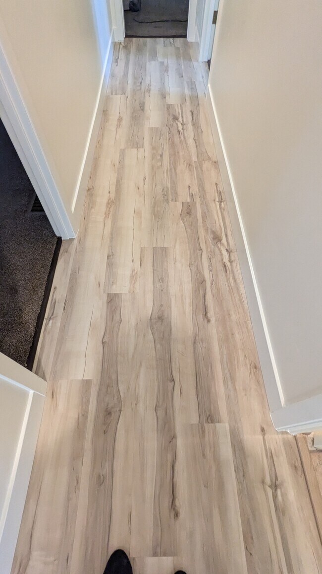 Building Photo - 316 Hazel St