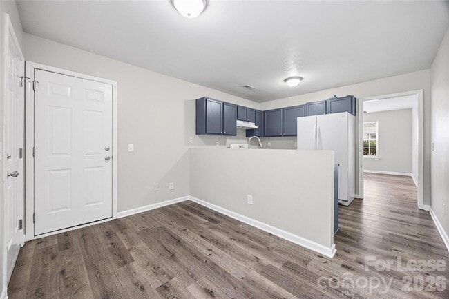 Building Photo - 5194 Brooktree Dr