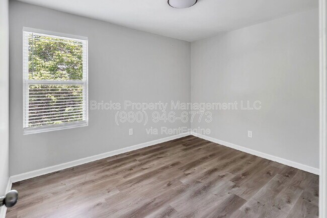 Building Photo - 2751 Bramble Ridge Ct