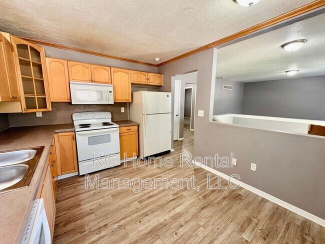 Building Photo - 3904 Springfield St