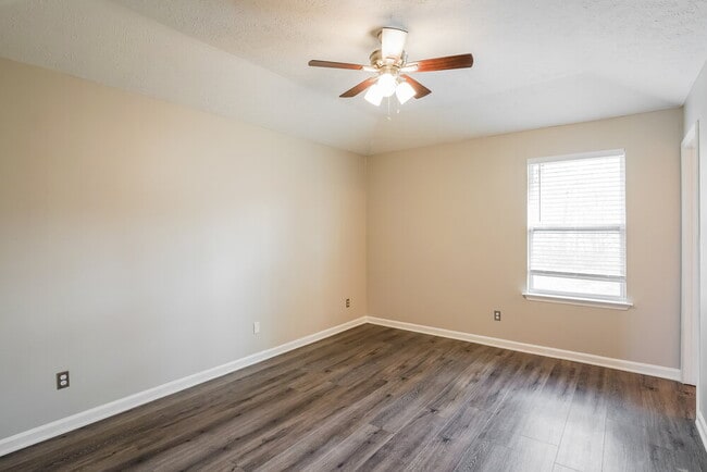 Building Photo - 809 Clearspring Ct