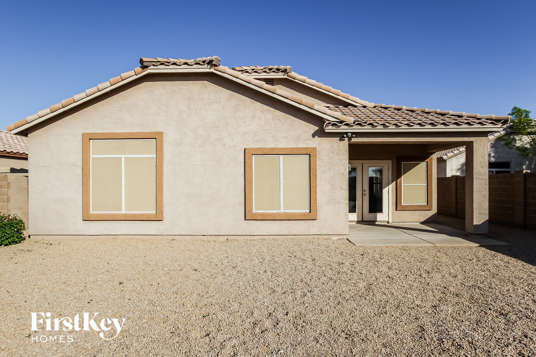 Building Photo - 11029 W Almeria Rd