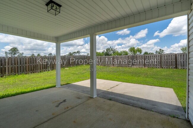 Building Photo - 221 Ducal St