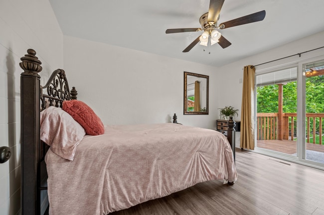 Building Photo - 430 W 550 N