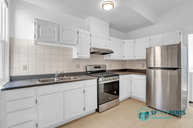 Building Photo - Russian Hill: Sunny Single Family Home w/ ...