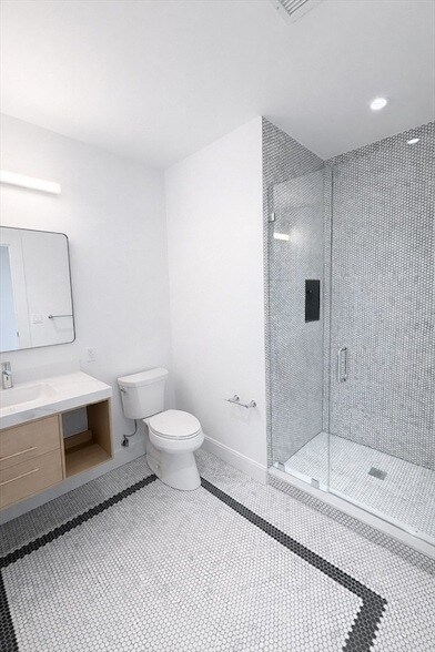 Building Photo - 1121 Dorchester Ave