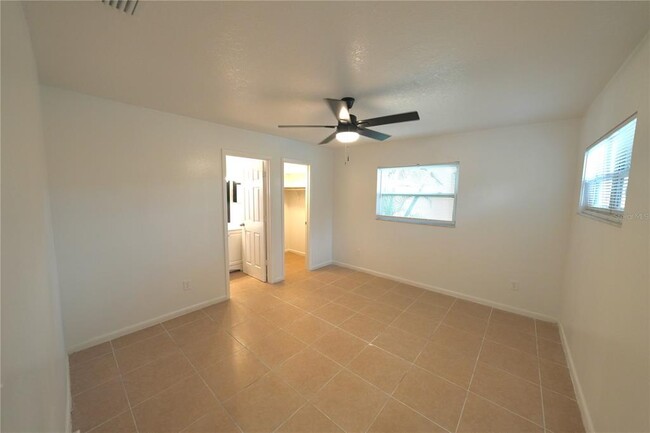 Building Photo - 2619 Hendy Ct