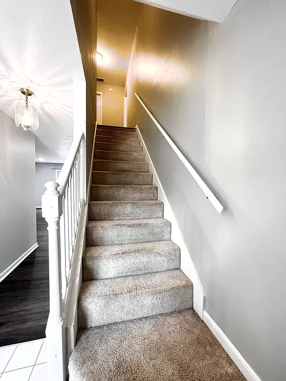 Building Photo - 3860 S Cramer Cir