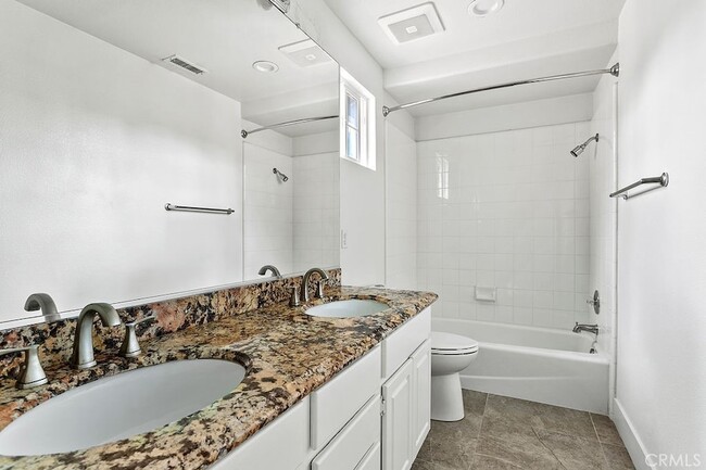 Building Photo - 27901 Glenfield Cir