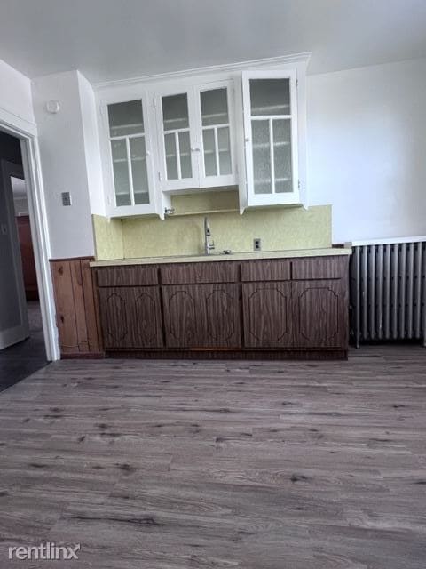 Building Photo - 2 br, 1 bath Duplex - 5204 Beaconsfield St...