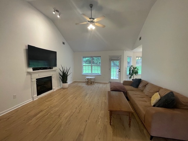 Building Photo - 4565 Country Glen Cir