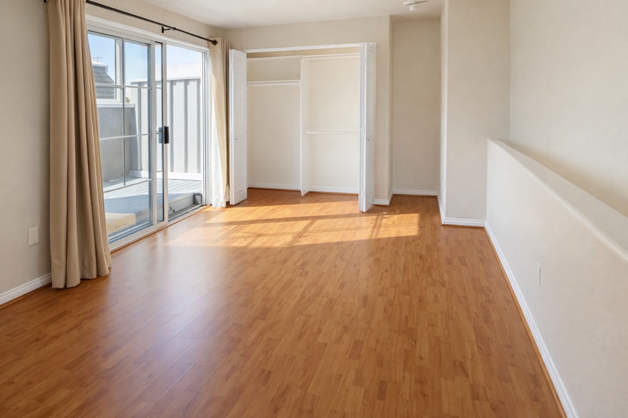 Building Photo - 7037 La Tijera Blvd