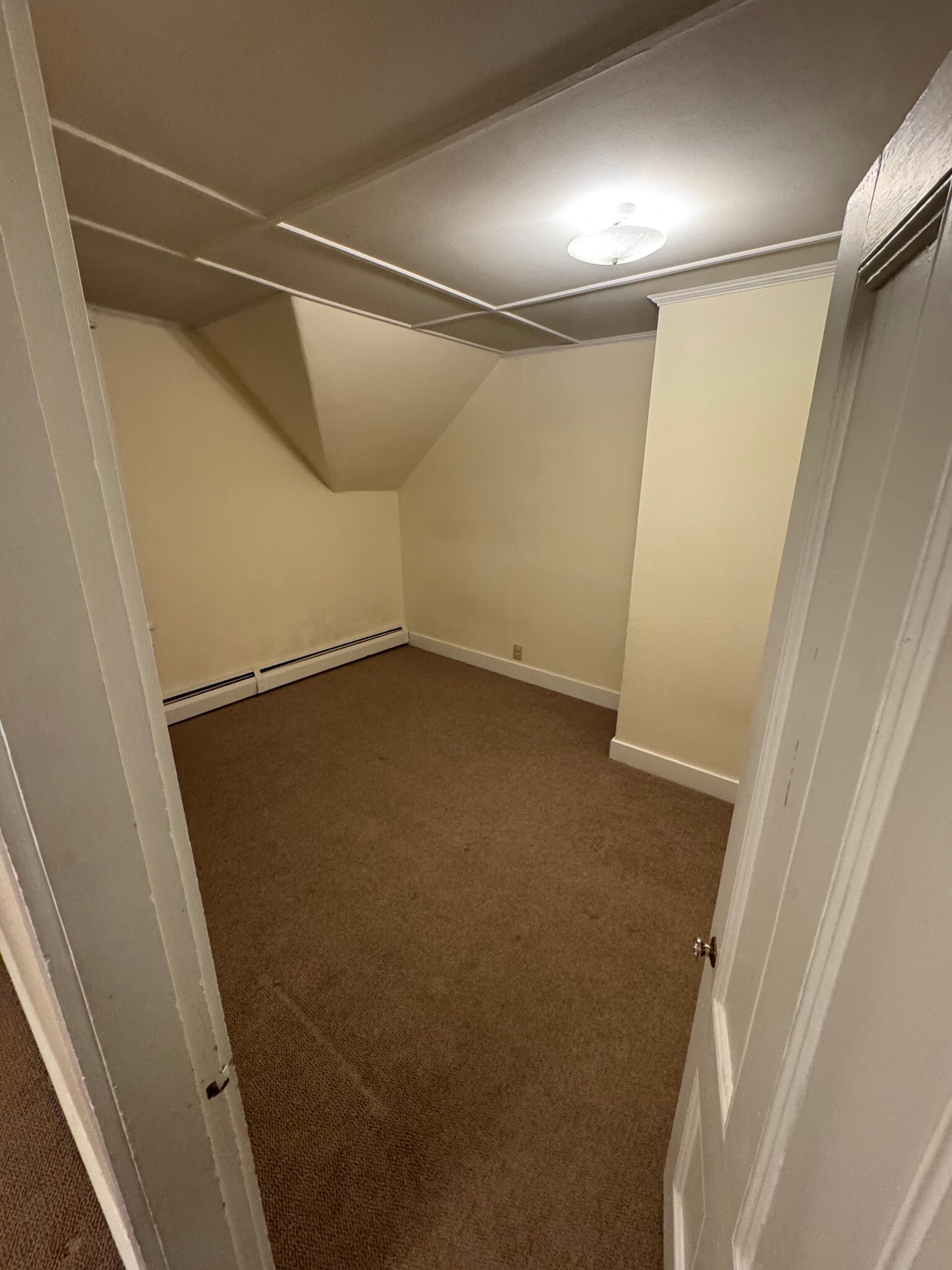 Building Photo - 48 Clinton Ave