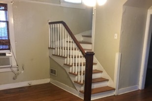 Building Photo - 117 E Norwood Ct