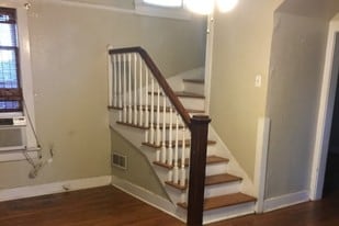 Building Photo - 117 E Norwood Ct