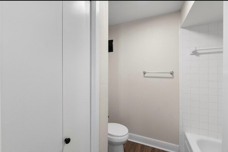 Building Photo - 14515 Wunderlich Dr