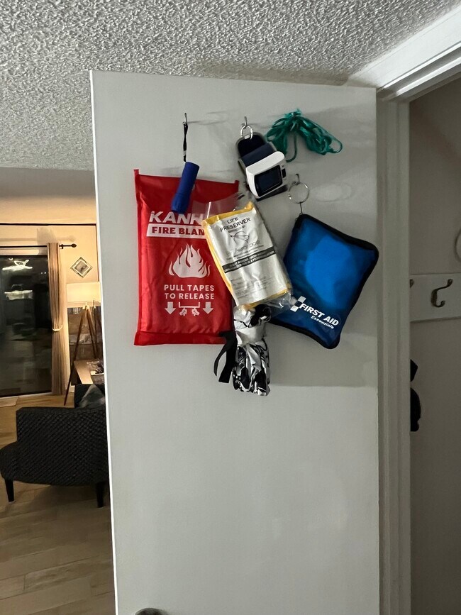 Building Photo - 1809 Crooked Pine Dr