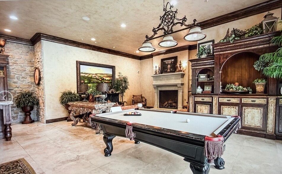 Building Photo - 930 N 980 W