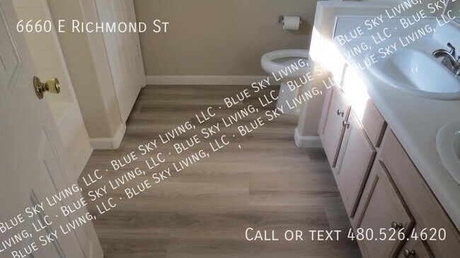 Building Photo - 6660 E Richmond St