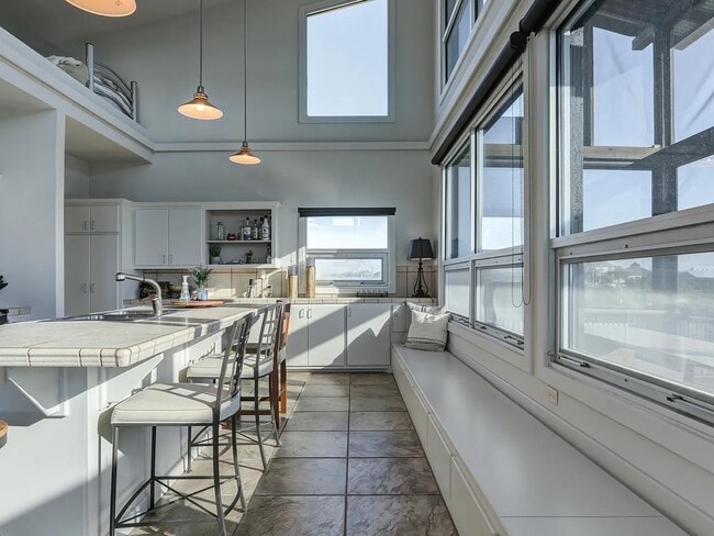 Building Photo - 46 Bonita Vista Dr