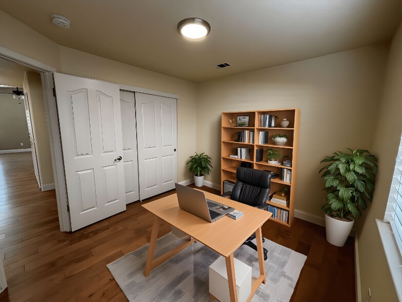 Building Photo - 8340 Lake Willow Way