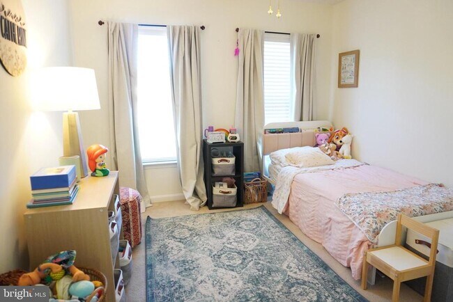 Building Photo - 8596 Wyngate Manor Ct