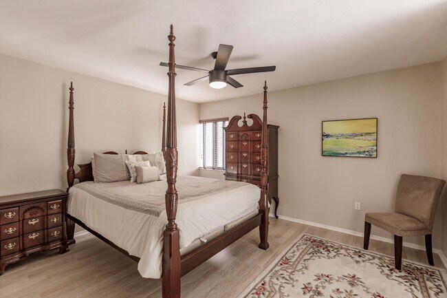 Building Photo - Enjoy great amenities with your annual rental