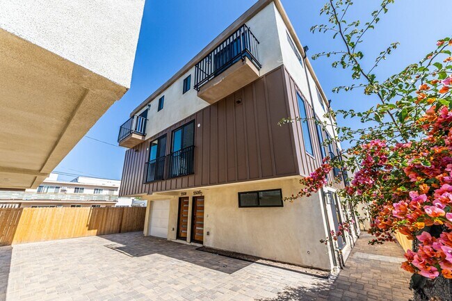Building Photo - 5506 Barton Ave
