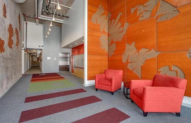 Building Photo - 401 9th Ave N