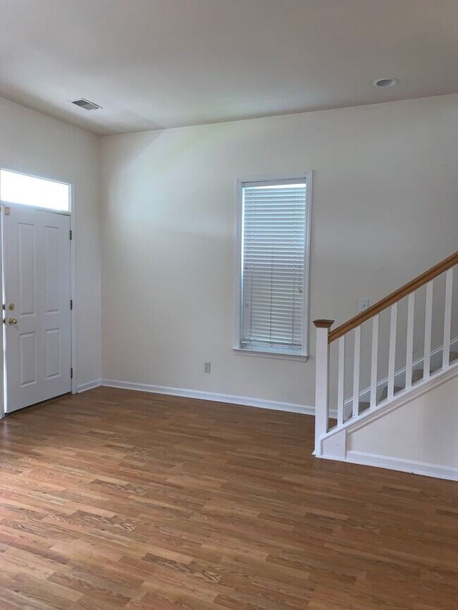 2 Story Home in White Gables! 104 Dandelion St Summerville SC 29483 Apartment Finder