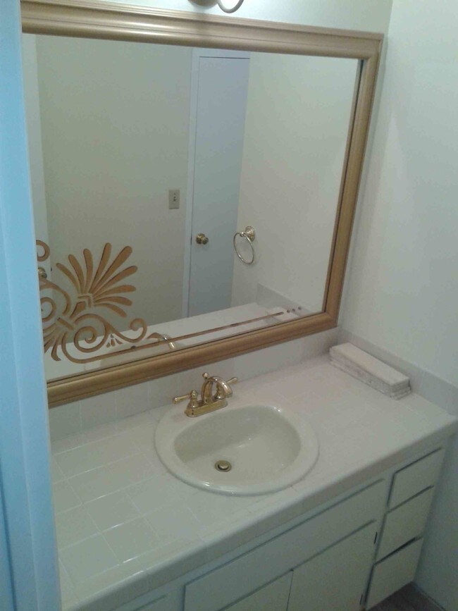 downstasirs Full Bath views - 3512 Pacific Ave