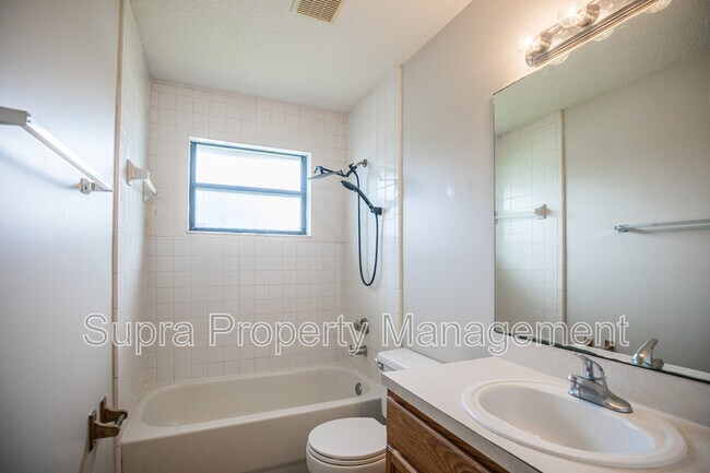 Building Photo - 12449 Long Lake Dr N