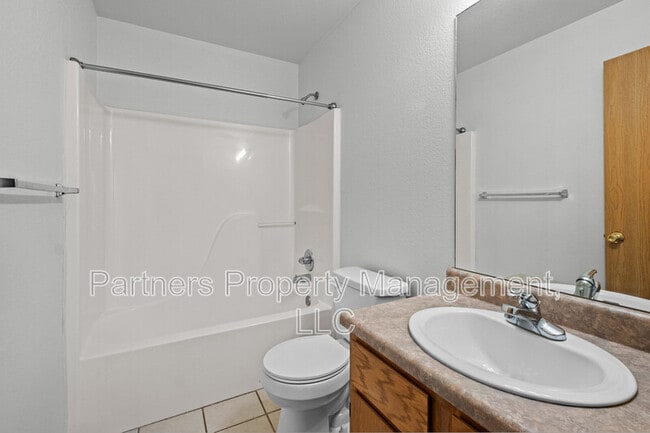 Building Photo - 888 S Curtis Ave