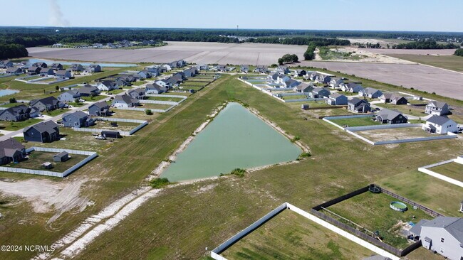 Building Photo - 107 Gander Dr