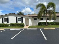 Building Photo - 2930 Crosley Dr E