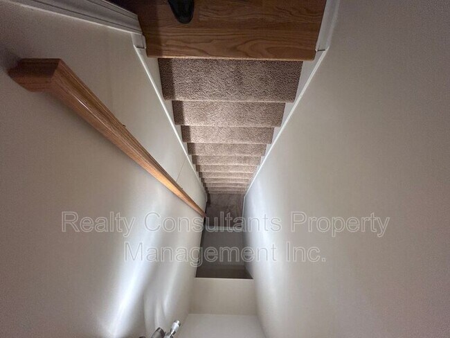 Building Photo - 4540 Pebble Lake Dr