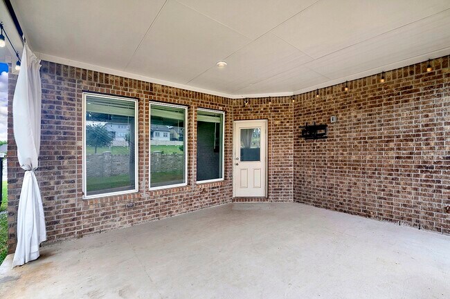Building Photo - 13222 Blue Flame Dr