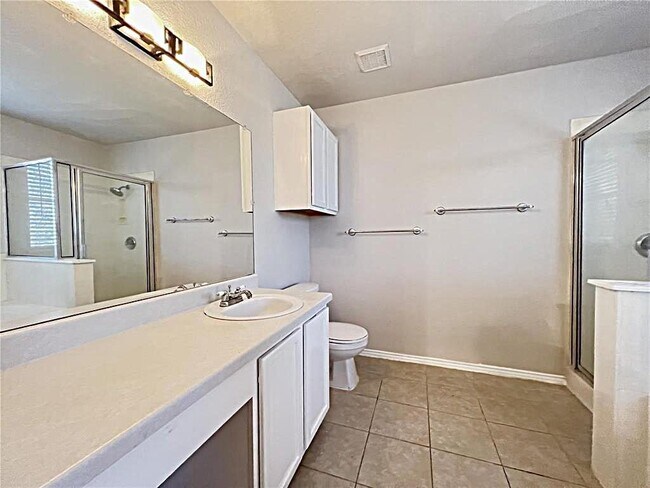 Building Photo - 17301 Dashwood Creek Dr