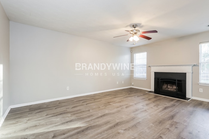 Building Photo - 10799 Misty Meadows Pl