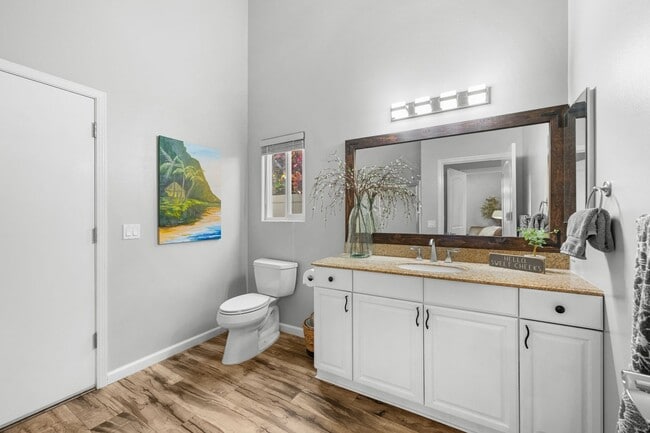 Building Photo - Luxury Living in Kahana Ridge