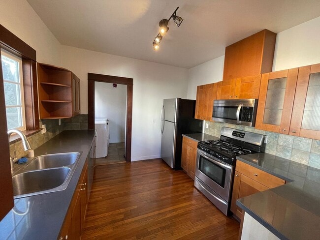 Building Photo - 4857 Kansas St