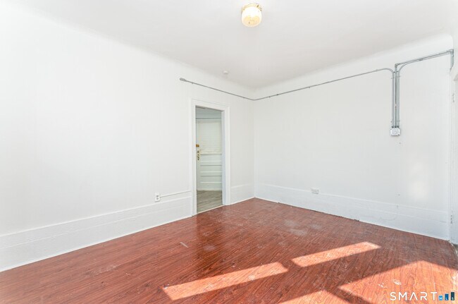 Building Photo - 35 Butler Ave