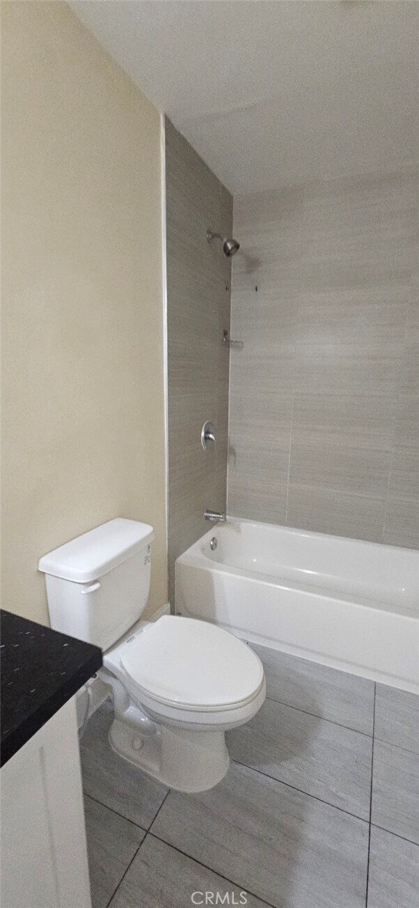 Building Photo - 1631 E 85th St