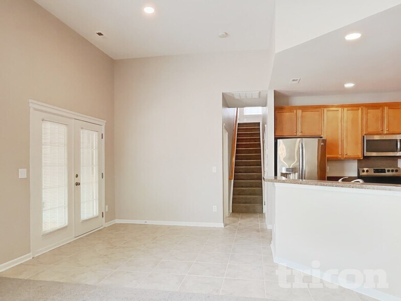 Building Photo - 15609 Carrington Ridge Dr