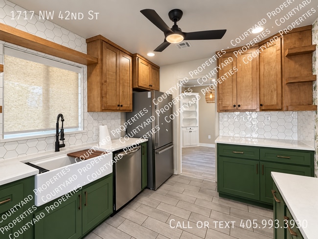 Building Photo - 1717 NW 42nd St